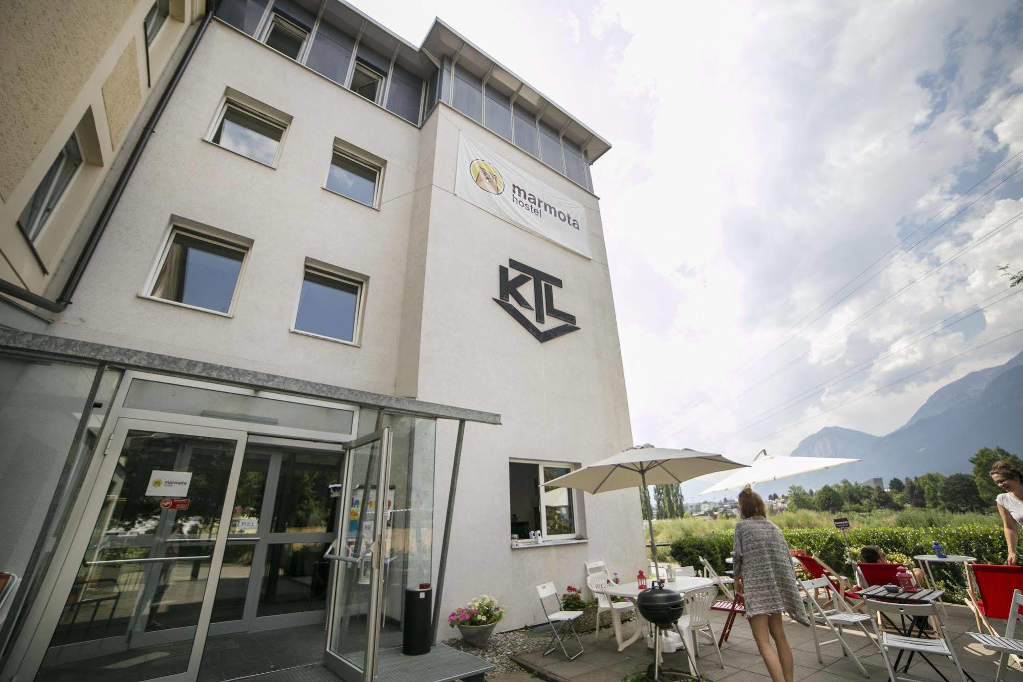 Hostel Marmota Innsbruck Exterior photo